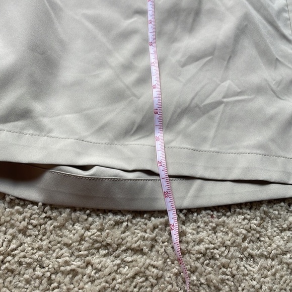 PGA Tour tan shorts size 42. Some marks around waistline as pictured. - Picture 4 of 8